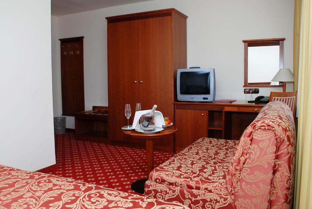 Hotel Zvezda Murska Sobota Quarto foto